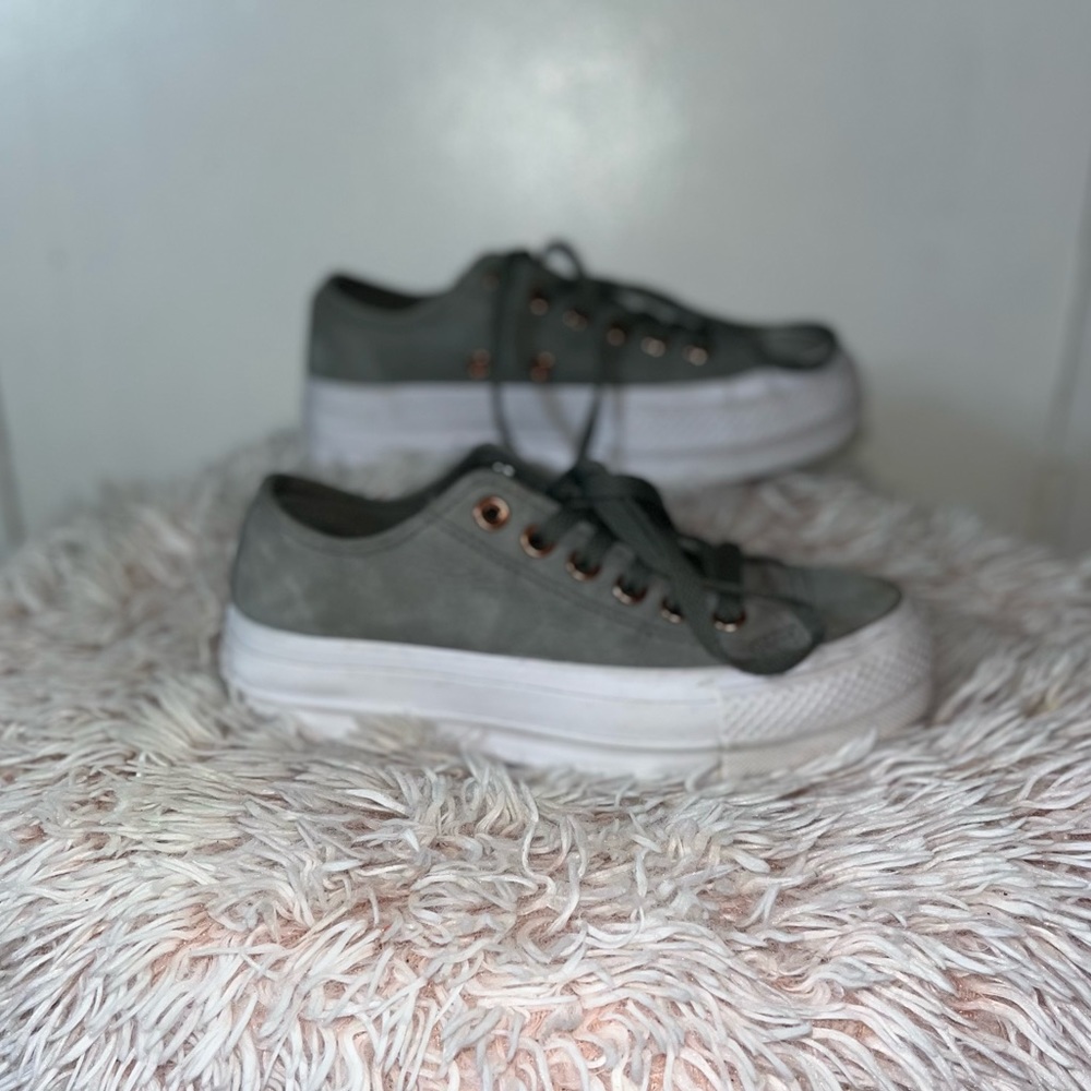 Converse  ⭐️ All Star Suede Platform Chuck Taylor Sneakers